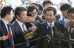 Cựu Thủ tướng Hàn Quốc trình diện cơ quan công tố